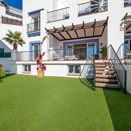 Luxury 3 Bed With Pools And Gym Estepona